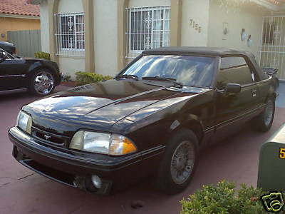 Convertible hatchback